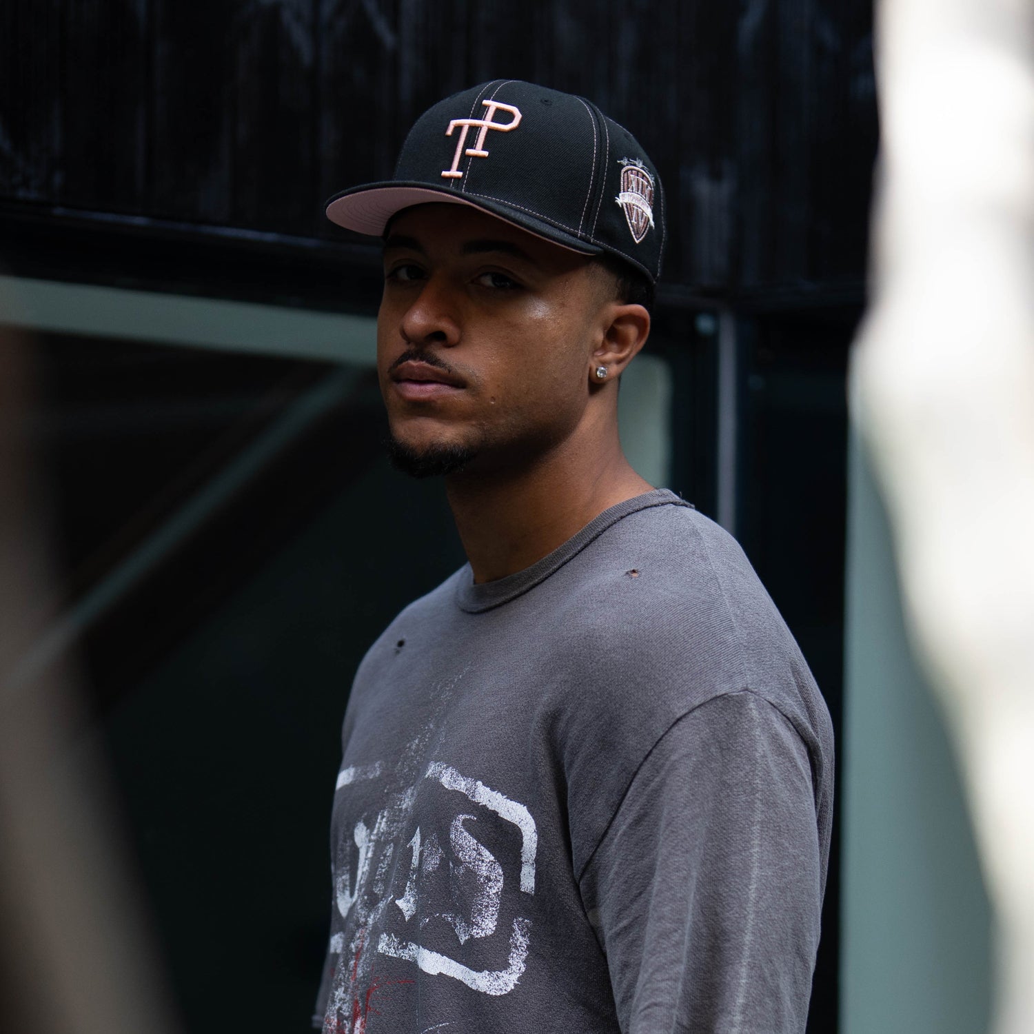 20FOUR - BLACK / PEARL PEACH